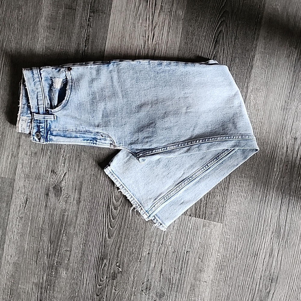 Abercrombie and Fitch Ultra High Rise Ankle Straight Jean